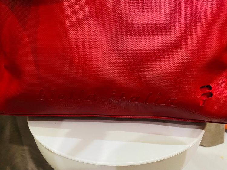 กระเป๋า FILA แท้ 💯FILA Biella Italia Shoulder Bag  สีแดง กันน้ำ ส่งฟรี  รูปที่ 15