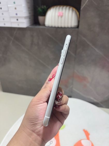 iPhone XR 64 GB รูปที่ 3
