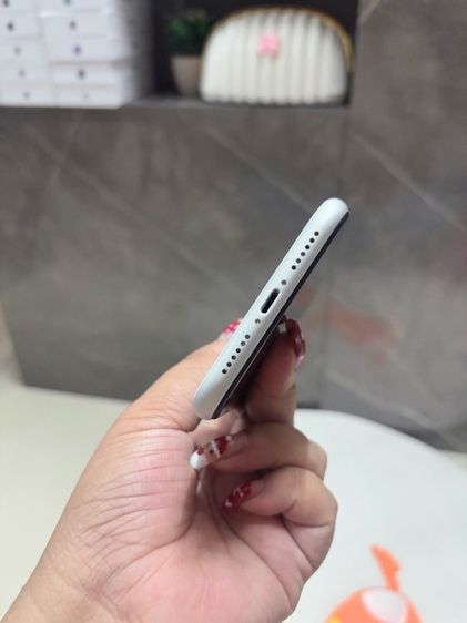 iPhone XR 64 GB รูปที่ 4