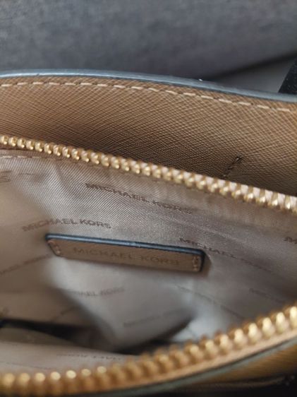 กระเป๋าสะพายMicheal kors แท้ รูปที่ 12