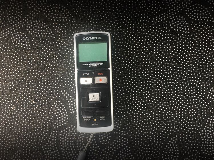 เครื่องบันทึกเสียงดิจิตอลของ Olympus สวยและ ใหม่  รูปที่ 6