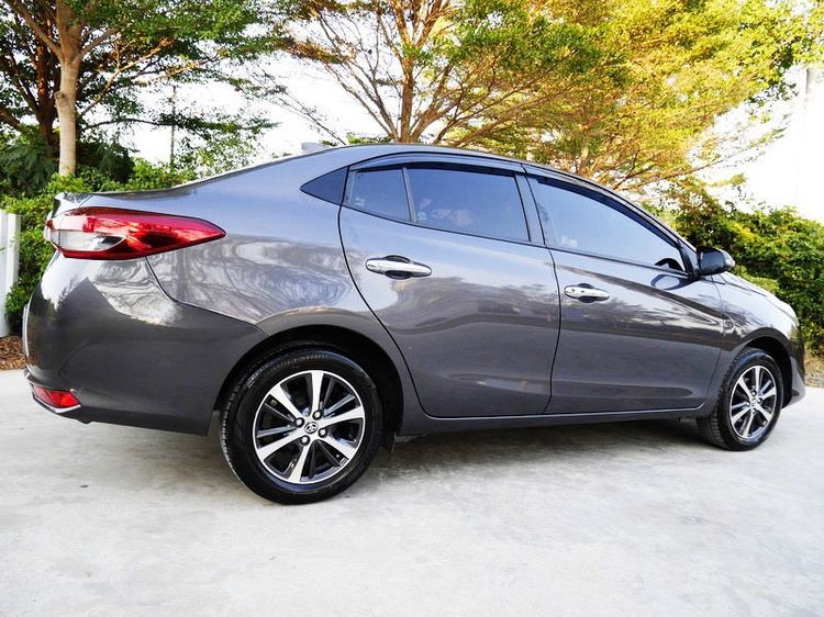 Toyota Yaris ATIV 2019 1.2 S Sedan เบนซิน ไม่ติดแก๊ส เกียร์อัตโนมัติ เทา รูปที่ 4