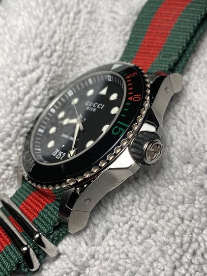 Gucci Dive (YA136 series) รูปที่ 4