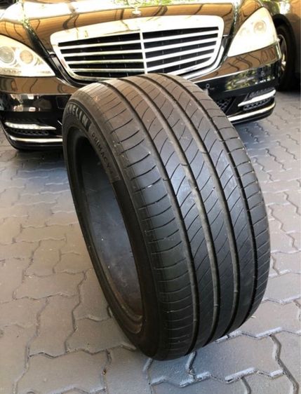  ยางมือสองสภาพดี ยางเปอร์เซ็นต์ Michelin 255 45 18 ปี 2019 ดอกยางดี ถอดจาก Benz S-Class W221