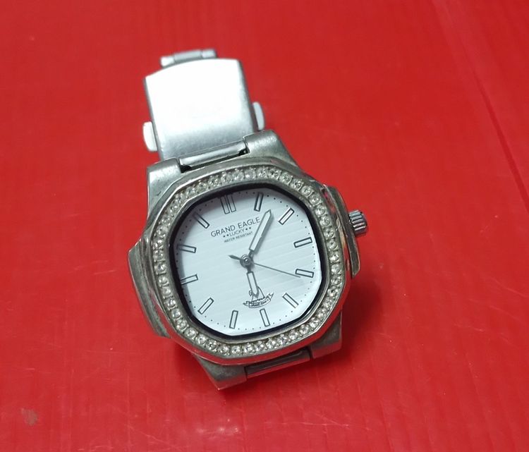 นาฬิกาข้อมือ รูปที่ 15