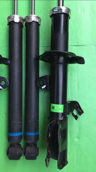 โช๊ค เดิม หน้า หลัง Nissan อเมร่า  1.0 L Turbo. ปี 2019 ขึ้นไป  รูปที่ 9