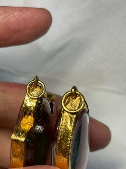 เหรียญเซ็งลี้ฮ้อ หลวงพ่อเกษม เขมโก บล็อคไหล่จุดนิยม ปี 2536 เนื้อทองแดงพร้อมกรอบทองหนามือ 1 รูปที่ 9