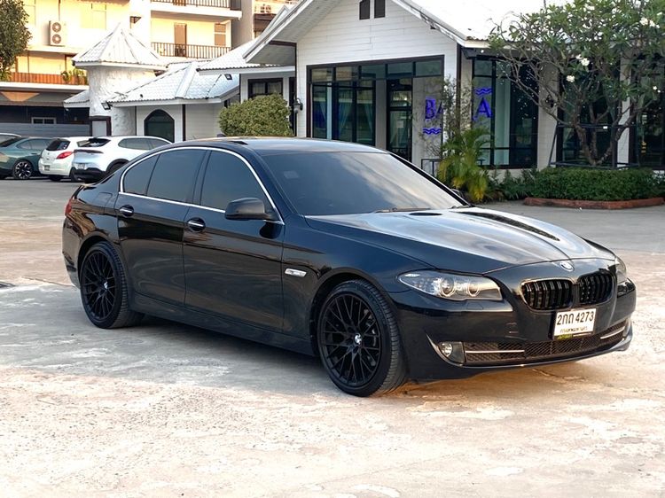 รถ BMW Series 5 520d สี ดำ