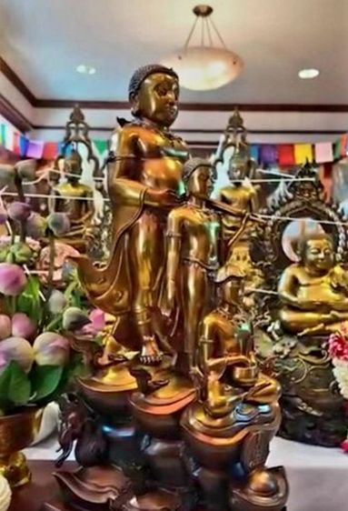 3 พระอรหันต์ประทานทรัพย์ พระสังกัจจายน์ พระสีวลี พระอุปคุต สูง 28 นิ้ว วัตถุมงคลครูบาอริยชาติ วัดแสงแก้วโพธิญาณ  ออกแบบโดย ศิลปิน สุธา แก้ววังปา สวยงดงามมาก รูปที่ 4
