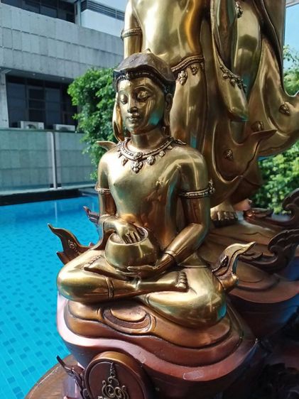 3 พระอรหันต์ประทานทรัพย์ พระสังกัจจายน์ พระสีวลี พระอุปคุต สูง 28 นิ้ว วัตถุมงคลครูบาอริยชาติ วัดแสงแก้วโพธิญาณ  ออกแบบโดย ศิลปิน สุธา แก้ววังปา สวยงดงามมาก รูปที่ 15