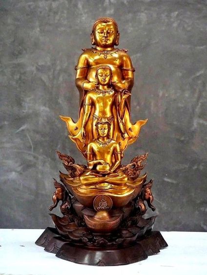 3 พระอรหันต์ประทานทรัพย์ พระสังกัจจายน์ พระสีวลี พระอุปคุต สูง 28 นิ้ว วัตถุมงคลครูบาอริยชาติ วัดแสงแก้วโพธิญาณ  ออกแบบโดย ศิลปิน สุธา แก้ววังปา สวยงดงามมาก รูปที่ 5