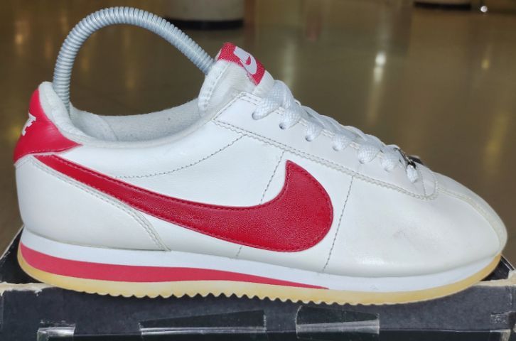 รองเท้า💥 Nike 💥ของแท้‼️รายพิเศษ สวยๆ สภาพดี💥ไซร์ 40
 รูปที่ 7