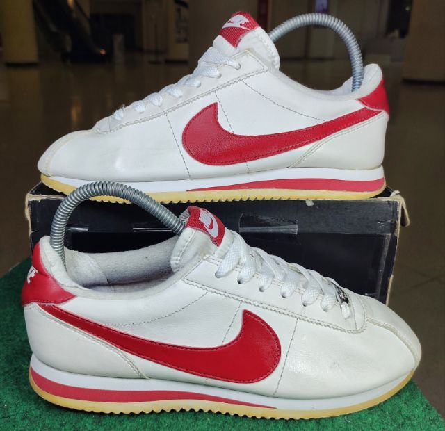 ขาว ผ้าใบ รองเท้าผ้าใบ UK 6.5 | EU 40 | US 7 รองเท้า💥 Nike 💥ของแท้‼️รายพิเศษ สวยๆ สภาพดี💥ไซร์ 40
