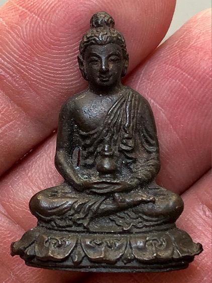 พระกริ่งเก่าคะ