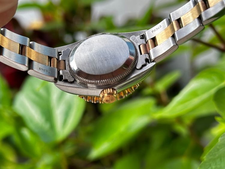 Rolex lady ข้างตัน รุ่น 67233 หน้าขาว โรมัน ขอบเพชร รูปที่ 4