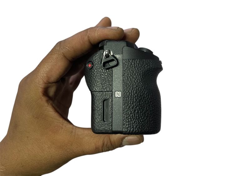 Sony a7ii 28-70 FE 3.5-5.6 SHUTTER 11,xxx  และอุปกรณ์อื่นหลายรายการ รูปที่ 7