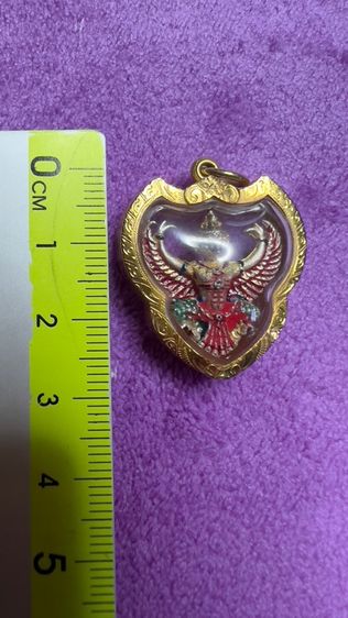 พญาครุฑ 9 หน้ามหาเศรษฐี ปี 53 หลวงพ่อวราห์ วัดโพธิทอง เนื้อเงินลงยา พิมพ์เล็ก เลี่ยมกรอบทอง รูปที่ 4