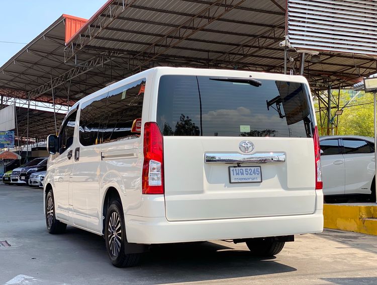 Toyota Hiace 2024 2.8 GL Van ดีเซล ไม่ติดแก๊ส เกียร์อัตโนมัติ ขาว รูปที่ 4