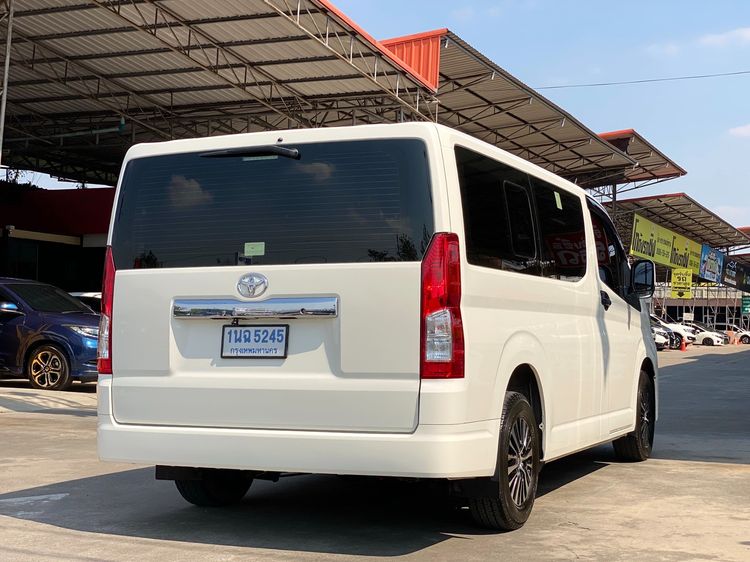 Toyota Hiace 2024 2.8 GL Van ดีเซล ไม่ติดแก๊ส เกียร์อัตโนมัติ ขาว รูปที่ 3