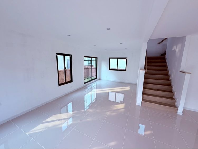 Pruksa ไม่มี 2025 ใหม่ชนShop บ้านใหม่ราคาถูกกว่าโครงการ  The Plant บางนา วงแหวน รูปที่ 4