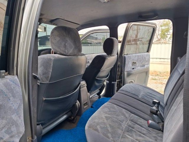 Toyota Sport Cruiser 2002 2.5 S 4WD Pickup ดีเซล ไม่ติดแก๊ส เกียร์ธรรมดา เทา รูปที่ 4