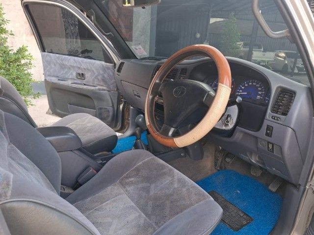 Toyota Sport Cruiser 2002 2.5 S 4WD Pickup ดีเซล ไม่ติดแก๊ส เกียร์ธรรมดา เทา รูปที่ 2