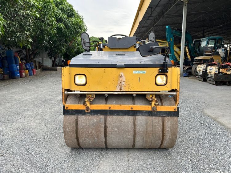 รถบดล้อหน้าเหล็กล้อหลังยาง SAKAI รุ่น TW350-1 ขนาด 2.5ตัน รถเก่านอกนำเข้า  รูปที่ 3