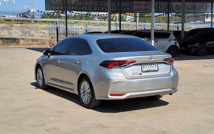 Toyota Altis 2021 1.6 G Sedan เบนซิน ไม่ติดแก๊ส เกียร์อัตโนมัติ บรอนซ์เงิน รูปที่ 4