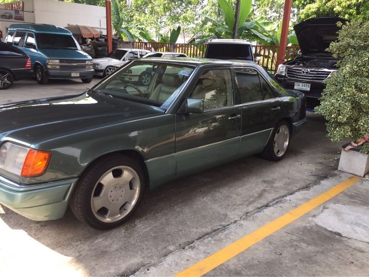 Mercedes-Benz E-Class 1995 E280 Sedan เบนซิน ไม่ติดแก๊ส เกียร์อัตโนมัติ เขียว รูปที่ 4