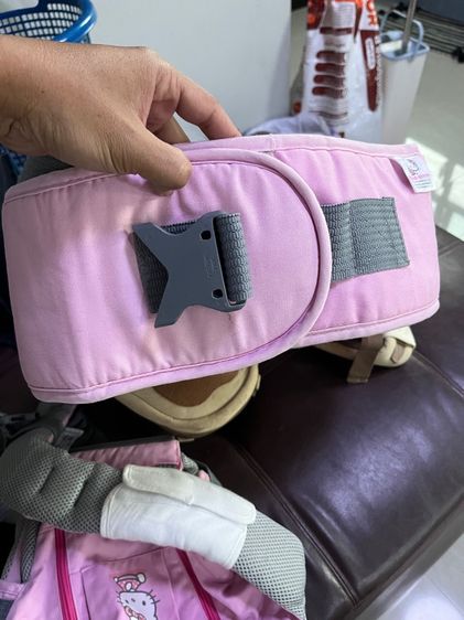 เป้อุ้มเด็ก มือสอง สภาพดี ( ลาย Hello Kitty ) รูปที่ 2