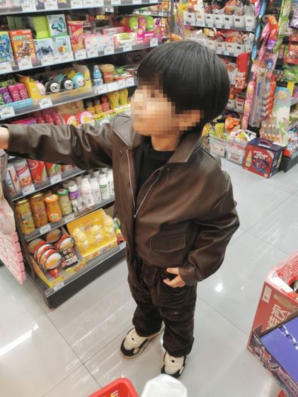 เสื้อหนังsheinเด็ก รูปที่ 2