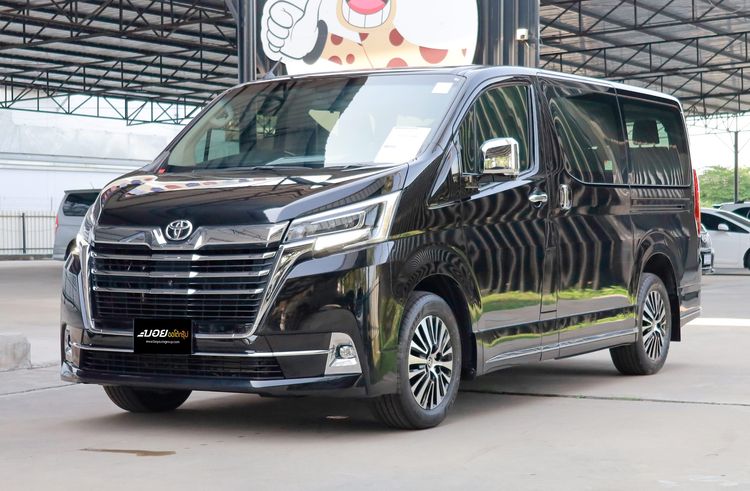 รถ Toyota Majesty 2.8 Premium สี ดำ