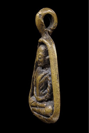 หลวงพ่อเงินพิมพ์จอบเล็ก รูปที่ 3