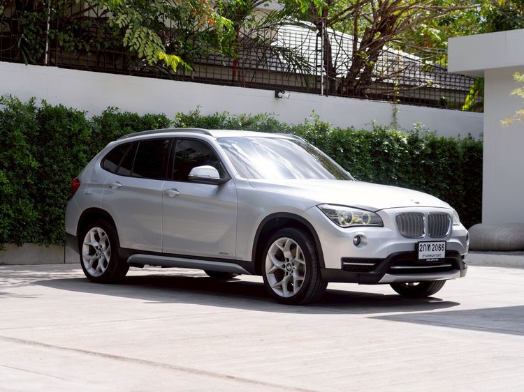 BMW X1 2013 2.0 sDrive20d xLine Utility-car ดีเซล ไม่ติดแก๊ส เกียร์อัตโนมัติ เทา