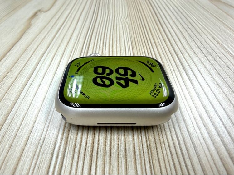 Apple Watch Series 7 (GPS) 41mm สี Starlight รูปที่ 3