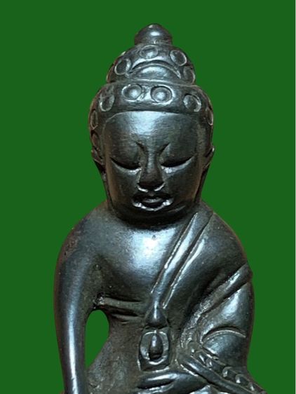 พระกริ่งเก่าครับ