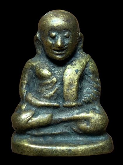 หลวงพ่อเงินเก่าครับ