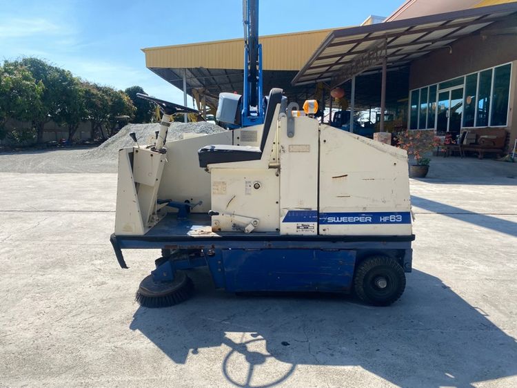 รถกวาดถนนดูดฝุ่น HOWA รุ่น HF63  รถเก่านอกนำเข้า รูปที่ 2