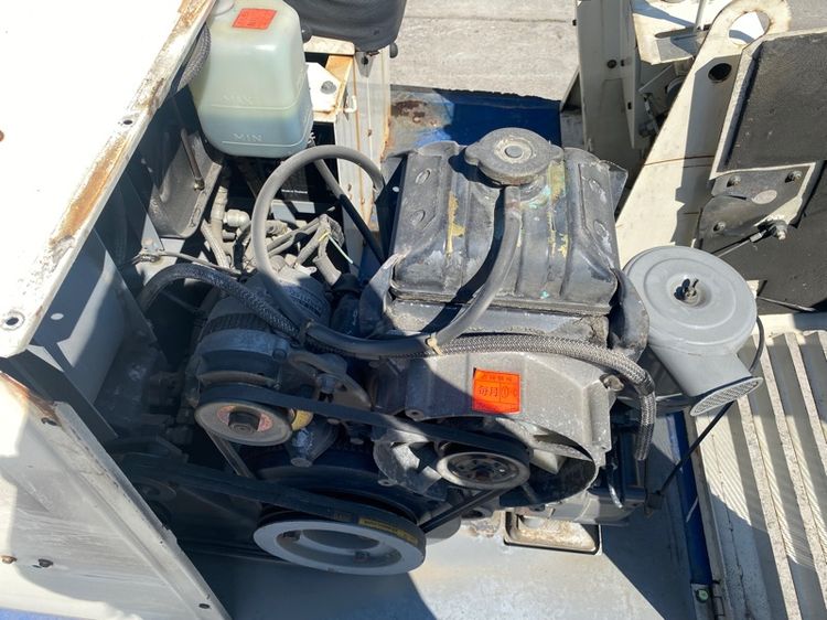 รถกวาดถนนดูดฝุ่น HOWA รุ่น HF63  รถเก่านอกนำเข้า รูปที่ 8