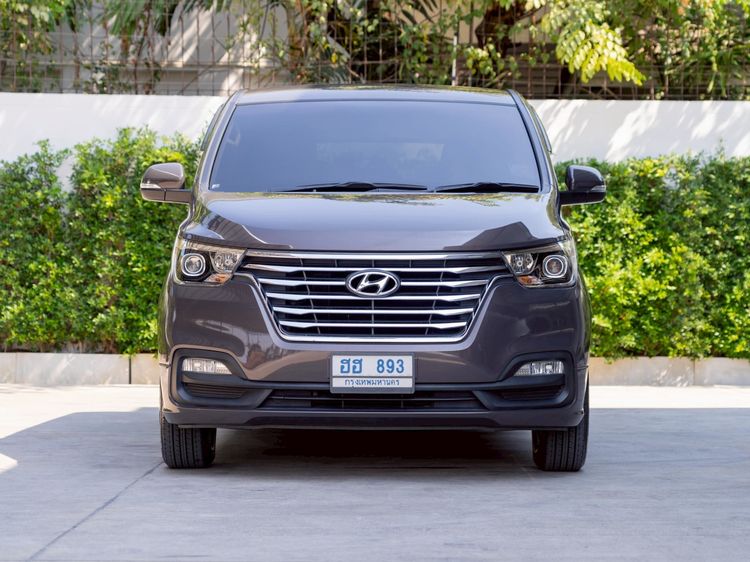 Hyundai H-1 2019 2.5 Elite Utility-car ดีเซล ไม่ติดแก๊ส เกียร์อัตโนมัติ น้ำตาล รูปที่ 2