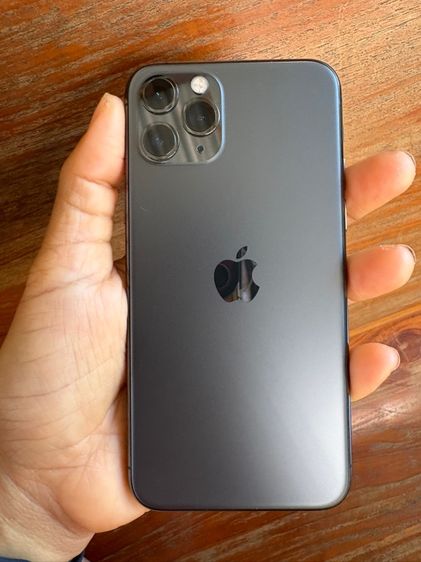 iPhone 11 PRO 64 จิ๊กสีดำ 5900 บาท สุขภาพแบต 69