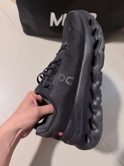 รองเท้า On Cloud สีดำ รุ่น cloudtilt รูปที่ 2