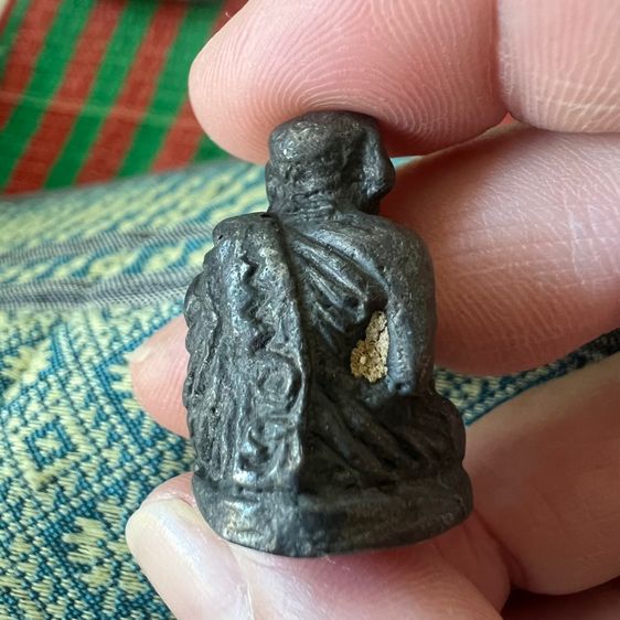 รูปหล่อหลวงพ่อแดง รูปที่ 5