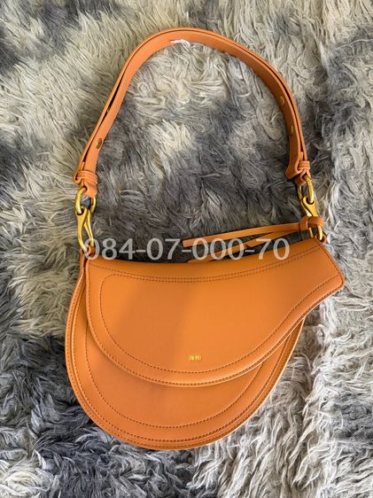 JW PEI Ashlie Crossbody Bag จาก Shop new york รูปที่ 4