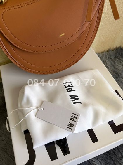 JW PEI Ashlie Crossbody Bag จาก Shop new york รูปที่ 3