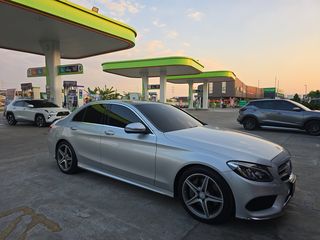 ขาย mercedes benz C300 blutec hybrid สภาพพร้อมใช้งานครับ