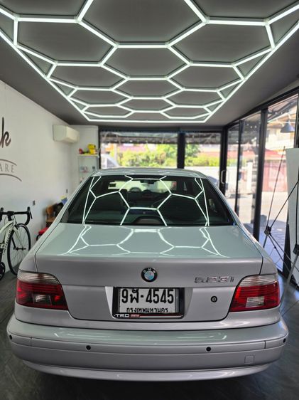 BMW Series 5 2002 523i Sedan เบนซิน ไม่ติดแก๊ส เกียร์อัตโนมัติ บรอนซ์เงิน รูปที่ 2