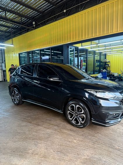 Honda HR-V 2016 1.8 E Limited Sedan เบนซิน LPG เกียร์อัตโนมัติ ดำ รูปที่ 3