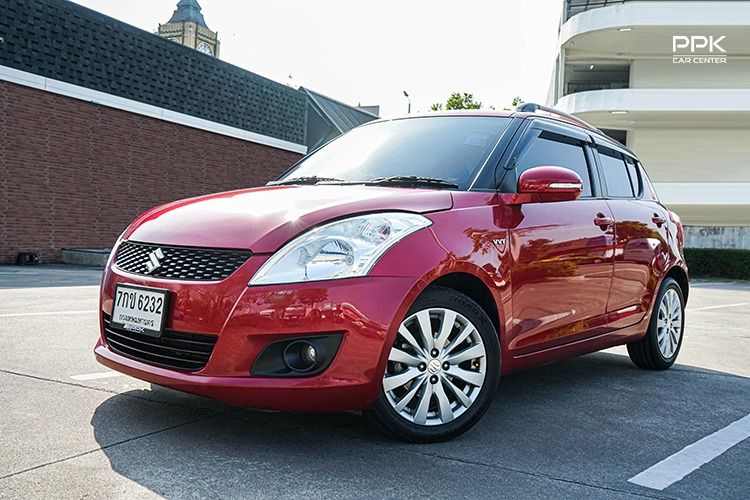 รถ Suzuki Swift 1.2 GLX สี แดง