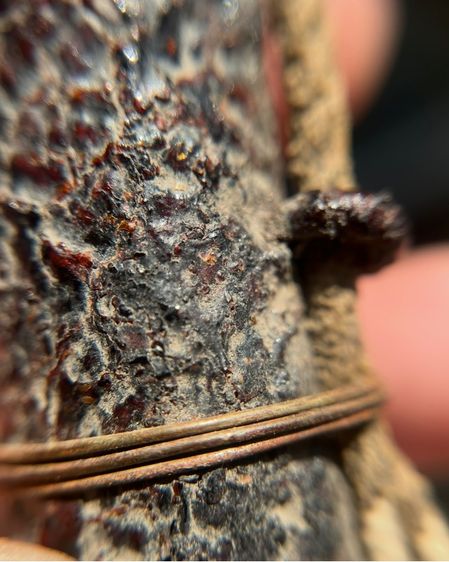 เปิดตะกรุดไม้ครูจระเข้ขบฟัน รักแดงมันส์ๆ (มีสินค้าหลายรายการกดเข้ามาดูในโปรไฟล์ได้เลยครับ) รูปที่ 9